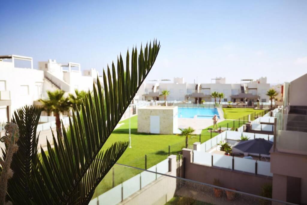 Black Sun. Modern Penthouse In Torrevieja Exterior foto