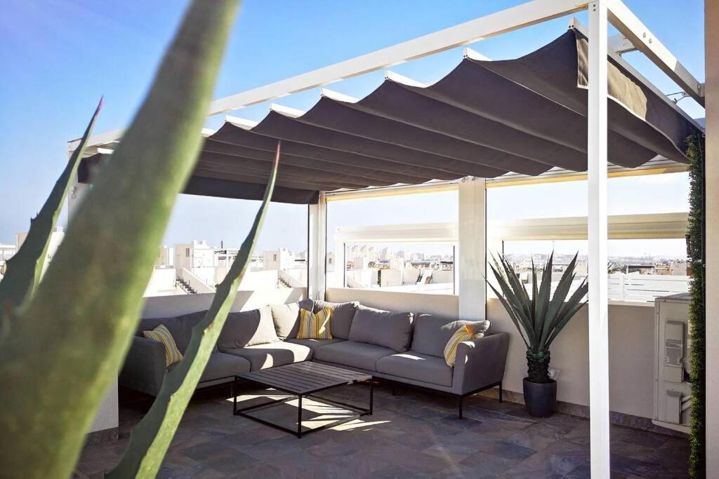 Black Sun. Modern Penthouse In Torrevieja Exterior foto